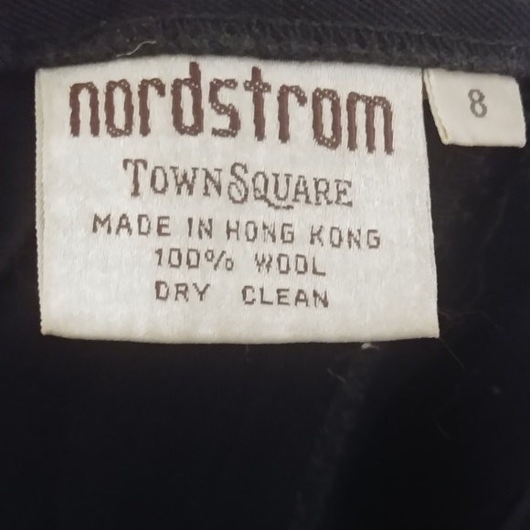 Classy Vintage Pleated Nordstrom Skirt - Picture 5 of 5